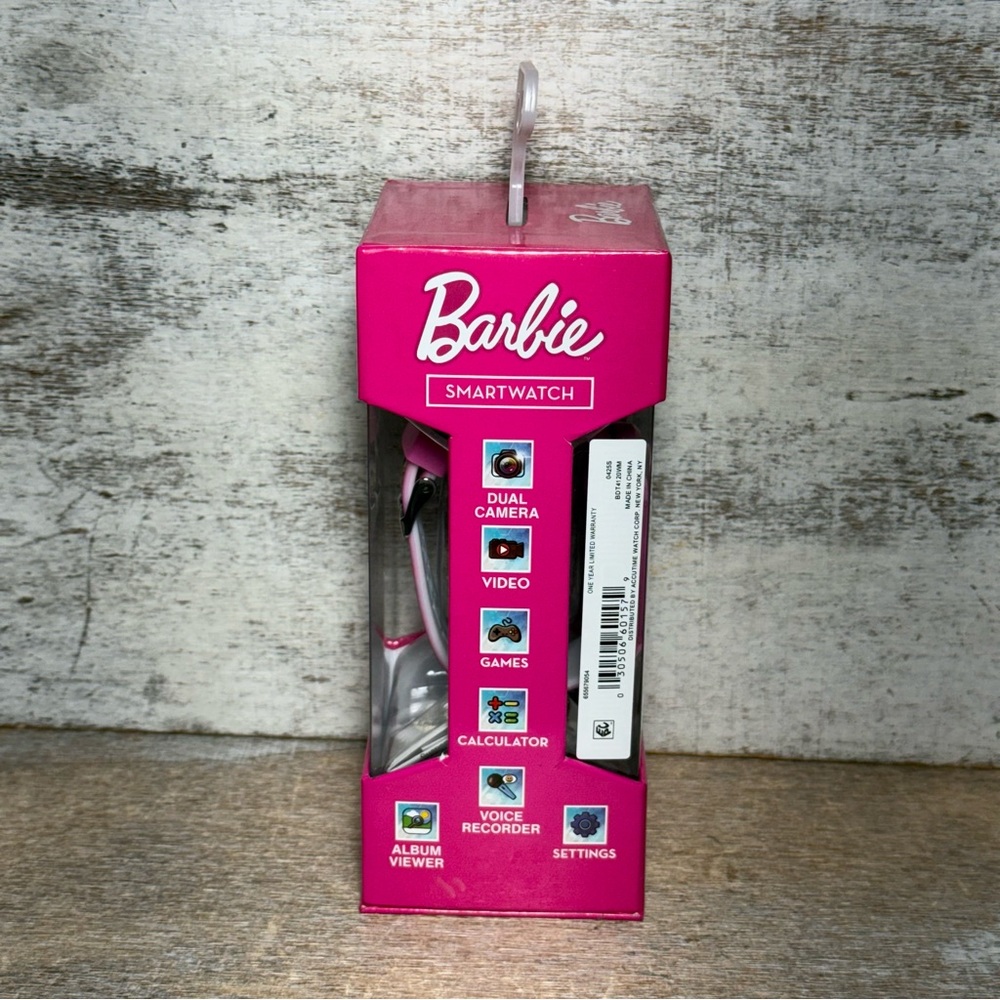 Barbie Pink Interactive Smartwatch - Picture 4 of 8